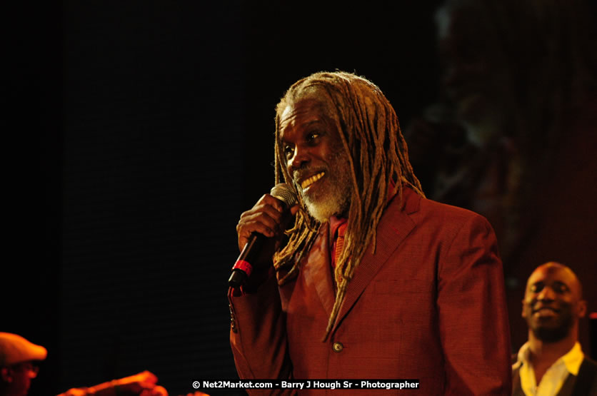 Billy Ocean at the Air Jamaica Jazz and Blues Festival 2008 The Art of Music - Saturday, January 26, 2008 - Air Jamaica Jazz & Blues 2008 The Art of Music venue at the Aqaueduct on Rose Hall Resort & Counrty Club, Montego Bay, St. James, Jamaica W.I. - Thursday, January 24 - Saturday, January 26, 2008 - Photographs by Net2Market.com - Claudine Housen & Barry J. Hough Sr, Photographers - Negril Travel Guide, Negril Jamaica WI - http://www.negriltravelguide.com - info@negriltravelguide.com...!