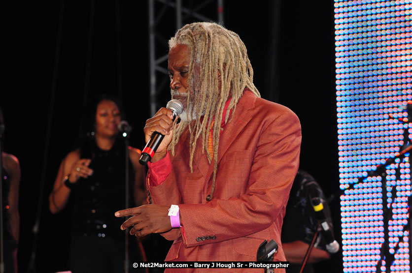 Billy Ocean at the Air Jamaica Jazz and Blues Festival 2008 The Art of Music - Saturday, January 26, 2008 - Air Jamaica Jazz & Blues 2008 The Art of Music venue at the Aqaueduct on Rose Hall Resort & Counrty Club, Montego Bay, St. James, Jamaica W.I. - Thursday, January 24 - Saturday, January 26, 2008 - Photographs by Net2Market.com - Claudine Housen & Barry J. Hough Sr, Photographers - Negril Travel Guide, Negril Jamaica WI - http://www.negriltravelguide.com - info@negriltravelguide.com...!