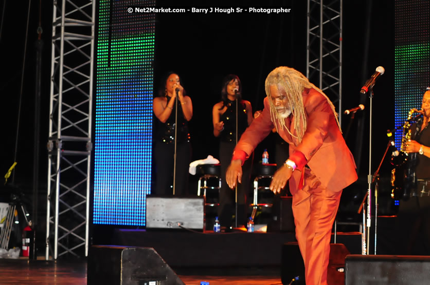 Billy Ocean at the Air Jamaica Jazz and Blues Festival 2008 The Art of Music - Saturday, January 26, 2008 - Air Jamaica Jazz & Blues 2008 The Art of Music venue at the Aqaueduct on Rose Hall Resort & Counrty Club, Montego Bay, St. James, Jamaica W.I. - Thursday, January 24 - Saturday, January 26, 2008 - Photographs by Net2Market.com - Claudine Housen & Barry J. Hough Sr, Photographers - Negril Travel Guide, Negril Jamaica WI - http://www.negriltravelguide.com - info@negriltravelguide.com...!