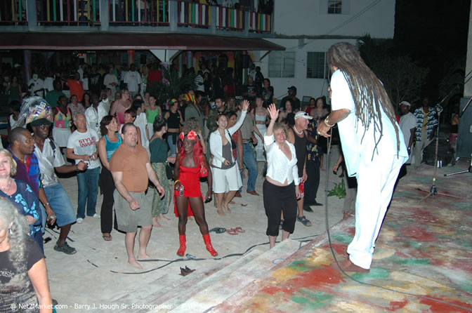 John Holt at Bourbon Beach - Saturday, January 21, 2006 - Negril Travel Guide, Negril Jamaica WI - http://www.negriltravelguide.com - info@negriltravelguide.com...!