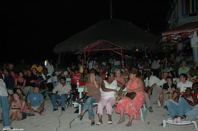 The Messenger, Reggae Super Star - Luciano - Gregory Isaacs - Bobby Dread - Swallow - backed by the Indika Band - Boubon Beach Restaurant, Beach Bar & Oceanfront Accommodations - Negril Travel Guide, Negril Jamaica WI - http://www.negriltravelguide.com - info@negriltravelguide.com...!