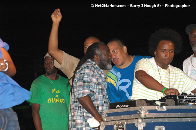 Cross De Harbour @ Lucea Car Park presented by Linkz Entertainment in association with Lucea Chamber of Commerce - Featuring Freddy Mc Gregor, Iley Dread, Mr. Vegas, Lt. Elmo, Champagne, Merital, CC, Brillant, TQ, Mad Dog, Chumps - Lucea, Hanover, Jamaica - Negril Travel Guide.com, Negril Jamaica WI - http://www.negriltravelguide.com - info@negriltravelguide.com...!