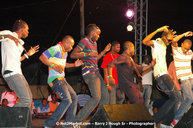 Cross De Harbour @ Lucea Car Park presented by Linkz Entertainment in association with Lucea Chamber of Commerce - Featuring Freddy Mc Gregor, Iley Dread, Mr. Vegas, Lt. Elmo, Champagne, Merital, CC, Brillant, TQ, Mad Dog, Chumps - Lucea, Hanover, Jamaica - Negril Travel Guide.com, Negril Jamaica WI - http://www.negriltravelguide.com - info@negriltravelguide.com...!