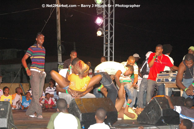 Cross De Harbour @ Lucea Car Park presented by Linkz Entertainment in association with Lucea Chamber of Commerce - Featuring Freddy Mc Gregor, Iley Dread, Mr. Vegas, Lt. Elmo, Champagne, Merital, CC, Brillant, TQ, Mad Dog, Chumps - Lucea, Hanover, Jamaica - Negril Travel Guide.com, Negril Jamaica WI - http://www.negriltravelguide.com - info@negriltravelguide.com...!