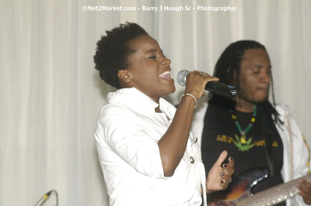 Etana - Reflections - Cure Fest 2007 - All White Birth-Night Party - Hosted by Jah Cure - Starfish Trelawny Hotel - Trelawny, Jamaica - Friday, October 12, 2007 - Cure Fest 2007 October 12th-14th, 2007 Presented by Danger Promotions, Iyah Cure Promotions, and Brass Gate Promotions - Alison Young, Publicist - Photographs by Net2Market.com - Barry J. Hough Sr, Photographer - Negril Travel Guide, Negril Jamaica WI - http://www.negriltravelguide.com - info@negriltravelguide.com...!