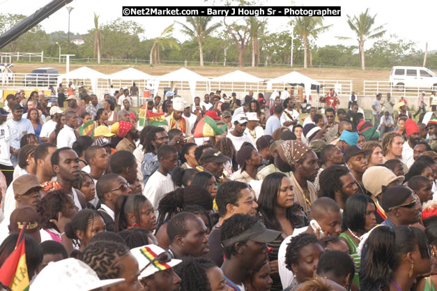 Jah Cure - Cure Fest 2007 - Longing For Concert at Trelawny Multi Purpose Stadium, Trelawny, Jamaica - Sunday, October 14, 2007 - Cure Fest 2007 October 12th-14th, 2007 Presented by Danger Promotions, Iyah Cure Promotions, and Brass Gate Promotions - Alison Young, Publicist - Photographs by Net2Market.com - Barry J. Hough Sr, Photographer - Negril Travel Guide, Negril Jamaica WI - http://www.negriltravelguide.com - info@negriltravelguide.com...!