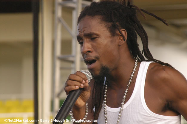 Jah Cure - Cure Fest 2007 - Longing For Concert at Trelawny Multi Purpose Stadium, Trelawny, Jamaica - Sunday, October 14, 2007 - Cure Fest 2007 October 12th-14th, 2007 Presented by Danger Promotions, Iyah Cure Promotions, and Brass Gate Promotions - Alison Young, Publicist - Photographs by Net2Market.com - Barry J. Hough Sr, Photographer - Negril Travel Guide, Negril Jamaica WI - http://www.negriltravelguide.com - info@negriltravelguide.com...!