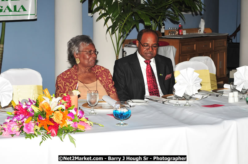 Bird of Paradise Awards & Gala @ Grand Palladium Resort & Spa [Fiesta] - Saturday, August 9, 2008 - Guest Honouree The Most Honourable P.J. Patterson ON, PC, QC - Hanover Homecoming Foundation LTD Jamaica - Wherever you roam ... Hanover bids you ... come HOME - Sunday, August 3 to Saturday, August 9, 2008 - Hanover Jamaica - Photographs by Net2Market.com - Barry J. Hough Sr. Photojournalist/Photograper - Photographs taken with a Nikon D300 - Negril Travel Guide, Negril Jamaica WI - http://www.negriltravelguide.com - info@negriltravelguide.com...!