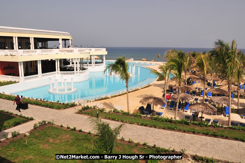 Grand Palladium Resort & Spa [Fiesta] - Host of Hanover Homecoming Foundations Celebrations - Hanover Homecoming Foundation LTD Jamaica - Wherever you roam ... Hanover bids you ... come HOME - Sunday, August 3 to Saturday, August 9, 2008 - Hanover Jamaica - Photographs by Net2Market.com - Barry J. Hough Sr. Photojournalist/Photograper - Photographs taken with a Nikon D300 - Negril Travel Guide, Negril Jamaica WI - http://www.negriltravelguide.com - info@negriltravelguide.com...!