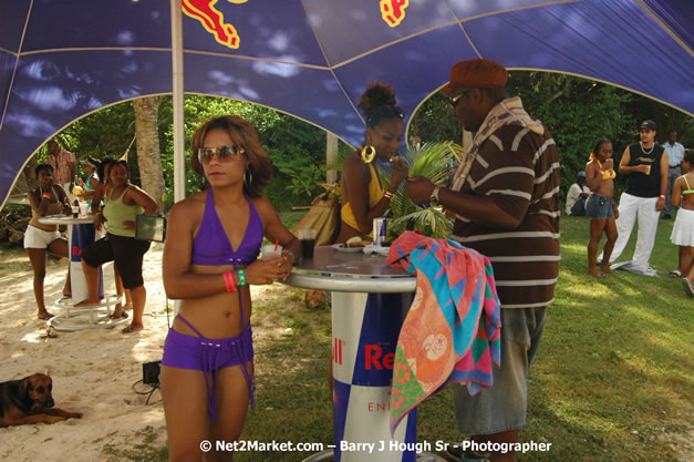 Hybrid Go Ultra - Independence Negril 2K7 - A Barefoot Beach Party @ The Hybrid Beach Cove aka Half Moon Beach Club, Sunday, August 5, 2007, Half Moon Beach, Hanover Parish, Jamaica - Negril Travel Guide.com, Negril Jamaica WI - http://www.negriltravelguide.com - info@negriltravelguide.com...!