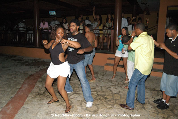 Hybrid Go Ultra - Glamous Life @ Rick's Cafe, Negri, West End - South Beach's most talked about exclusive event for the mature and beautiful - Friday, August 3, 2007, Rick's Cafe, West End, Negril, Westmoreland, Jamaica - Negril Travel Guide.com, Negril Jamaica WI - http://www.negriltravelguide.com - info@negriltravelguide.com...!