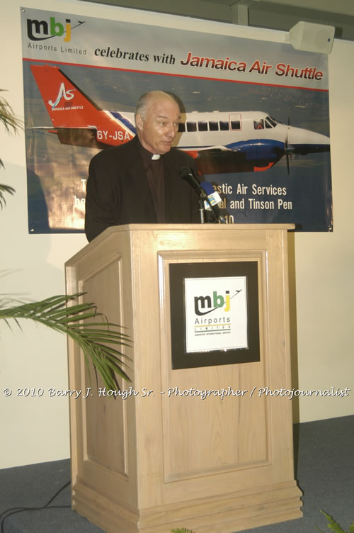 Jamaica Air Shuttle Launch @ MBJ Airports Limited, Wednesday, January 20, 2010, Sangster International Airport, Montego Bay, St. James, Jamaica W.I. - Photographs by Net2Market.com - Barry J. Hough Sr, Photographer/Photojournalist - The Negril Travel Guide - Negril's and Jamaica's Number One Concert Photography Web Site with over 40,000 Jamaican Concert photographs Published -  Negril Travel Guide, Negril Jamaica WI - http://www.negriltravelguide.com - info@negriltravelguide.com...!