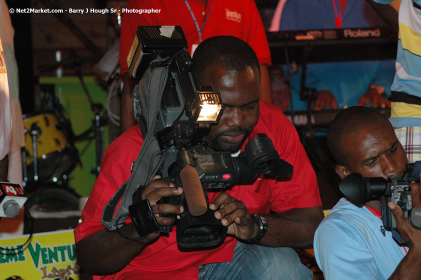 Jamaica Carnival 2007 @ The Jungle, Friday, March 2, 2007, The Jungle, Norman Manley Boulevard, Negril, Westmoreland, Jamaica W.I. - Negril Travel Guide, Negril Jamaica WI - http://www.negriltravelguide.com - info@negriltravelguide.com...!