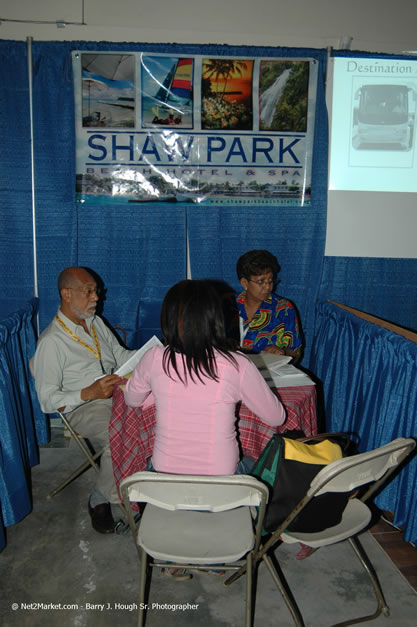 JAPEX 2006 Exibition @ Home Solutions, Negril - Tuesday, April 25, 2006 - Negril - JAPEX 2006 Negril Photos - Negril Travel Guide, Negril Jamaica WI - http://www.negriltravelguide.com - info@negriltravelguide.com...!