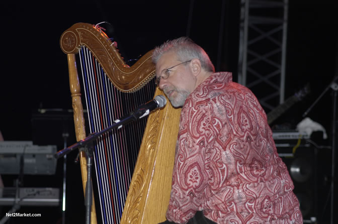 Roberto Perera - Air Jamaica Jazz & Blues 2005 - The Art Of Music - Cinnamon Hill Golf Course, Rose Hall, Montego Bay - Negril Travel Guide, Negril Jamaica WI - http://www.negriltravelguide.com - info@negriltravelguide.com...!