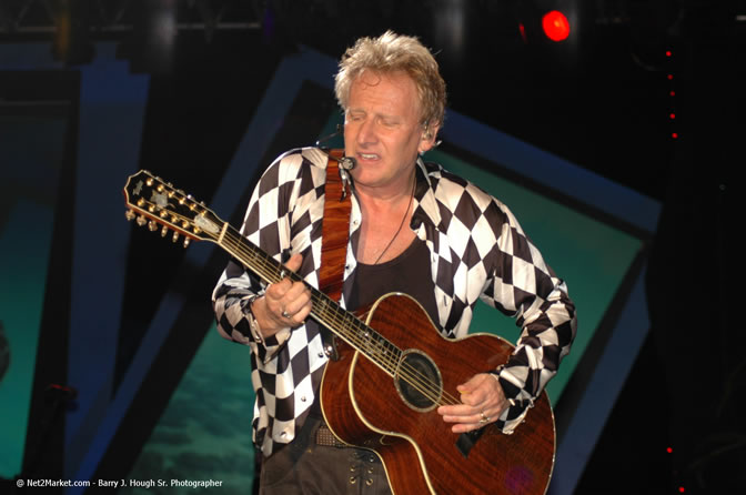 Air Supply - Air Jamaica Jazz & Blues Festival 2006 - The Art of Music - Cinnamon Hill Golf Club - Rosehall Resort & Country Club, Montego Bay, Jamaica W.I. - Thursday, Friday 27, 2006 - Negril Travel Guide, Negril Jamaica WI - http://www.negriltravelguide.com - info@negriltravelguide.com...!