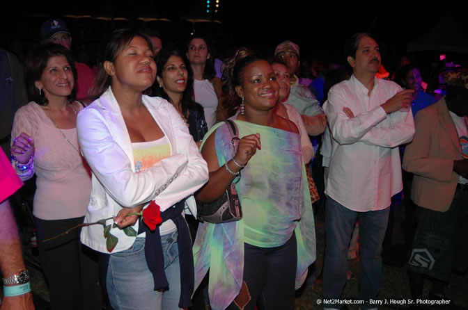 Al Green - Air Jamaica Jazz & Blues Festival 2006 - The Art of Music - Cinnamon Hill Golf Club - Rosehall Resort & Country Club, Montego Bay, Jamaica W.I. - Thursday, Friday 27, 2006 - Negril Travel Guide, Negril Jamaica WI - http://www.negriltravelguide.com - info@negriltravelguide.com...!