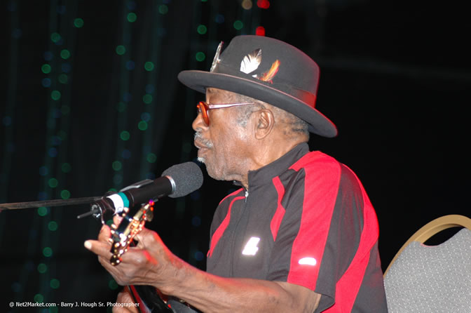 Bo Diddley - Air Jamaica Jazz & Blues Festival 2006 - The Art of Music - Cinnamon Hill Golf Club - Rosehall Resort & Country Club, Montego Bay, Jamaica W.I. - Thursday, Friday 27, 2006 - Negril Travel Guide, Negril Jamaica WI - http://www.negriltravelguide.com - info@negriltravelguide.com...!