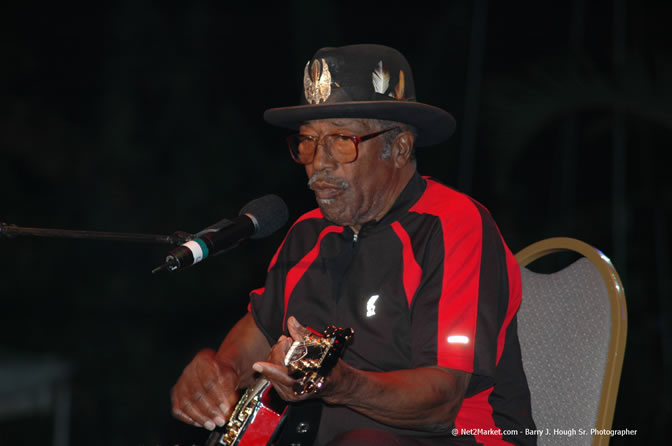 Bo Diddley - Air Jamaica Jazz & Blues Festival 2006 - The Art of Music - Cinnamon Hill Golf Club - Rosehall Resort & Country Club, Montego Bay, Jamaica W.I. - Thursday, Friday 27, 2006 - Negril Travel Guide, Negril Jamaica WI - http://www.negriltravelguide.com - info@negriltravelguide.com...!