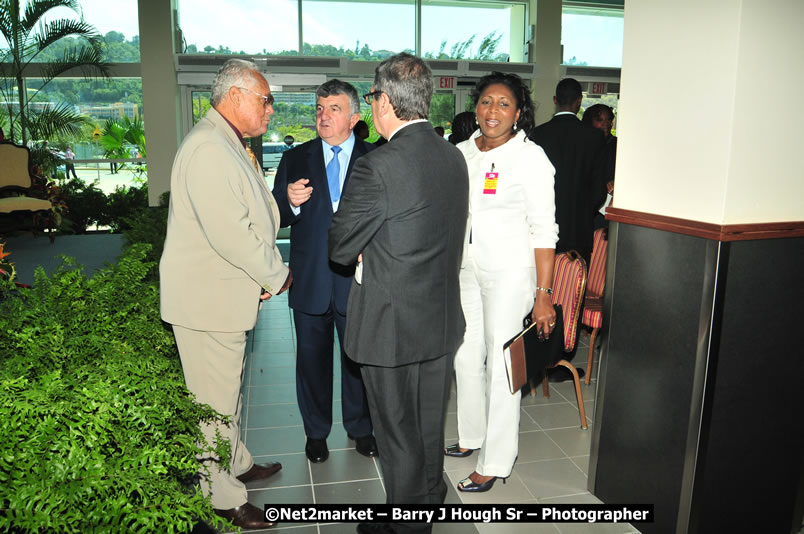 The Unveiling Of The Commemorative Plaque By The Honourable Prime Minister, Orette Bruce Golding, MP, And Their Majesties, King Juan Carlos I And Queen Sofia Of Spain - On Wednesday, February 18, 2009, Marking The Completion Of The Expansion Of Sangster International Airport, Venue at Sangster International Airport, Montego Bay, St James, Jamaica - Wednesday, February 18, 2009 - Photographs by Net2Market.com - Barry J. Hough Sr, Photographer/Photojournalist - Negril Travel Guide, Negril Jamaica WI - http://www.negriltravelguide.com - info@negriltravelguide.com...!