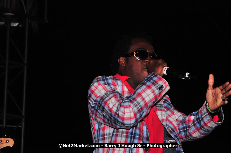 Lucea Cross the Harbour @ Lucea Car Park - All Day Event - Cross the Harbour Swim, Boat Rides, and Entertainment for the Family - Concert Featuring: Bushman, George Nooksl, Little Hero, Bushi One String, Dog Rice and many local Artists - Friday, August 1, 2008 - Lucea, Hanover Jamaica - Photographs by Net2Market.com - Barry J. Hough Sr. Photojournalist/Photograper - Photographs taken with a Nikon D300 - Negril Travel Guide, Negril Jamaica WI - http://www.negriltravelguide.com - info@negriltravelguide.com...!