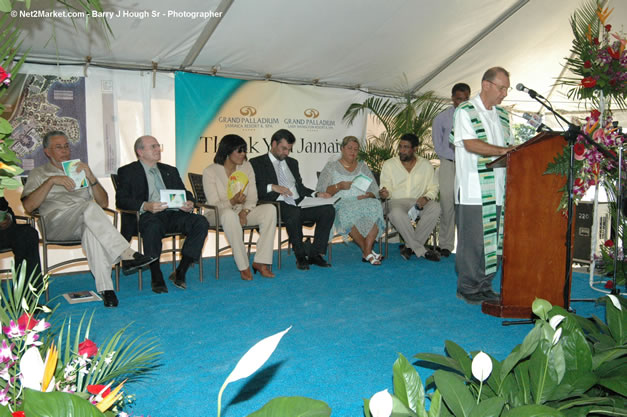 Palladium Hotels & Resorts - Groundbreaking of the 1600-Room Grand Palladium Lady Hamilton Resort & Spa and the Grand Palludium Jamaica Resort & Spa - Special Address: The Most Honorable Portia Simpson-Miller, O.N., M.P., Prime Minister of Jamaica - The Point, Lucea, Hanover, Saturday, November 11, 2006 @ 2:00 pm - Negril Travel Guide, Negril Jamaica WI - http://www.negriltravelguide.com - info@negriltravelguide.com...!