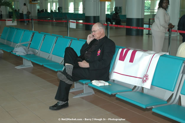 MBJ Airports Limited Welcomes WestJet Airlines - Inaugural Scheduled Service From Toronto Pearsons International Airport - Monday, December 10, 2007 - Sangster International Airport - MBJ Airports Limited, Montego Bay, Jamaica W.I. - Photographs by Net2Market.com - Barry J. Hough Sr, Photographer - Negril Travel Guide, Negril Jamaica WI - http://www.negriltravelguide.com - info@negriltravelguide.com...!