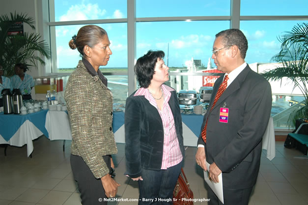 MBJ Airports Limited Welcomes WestJet Airlines - Inaugural Scheduled Service From Toronto Pearsons International Airport - Monday, December 10, 2007 - Sangster International Airport - MBJ Airports Limited, Montego Bay, Jamaica W.I. - Photographs by Net2Market.com - Barry J. Hough Sr, Photographer - Negril Travel Guide, Negril Jamaica WI - http://www.negriltravelguide.com - info@negriltravelguide.com...!