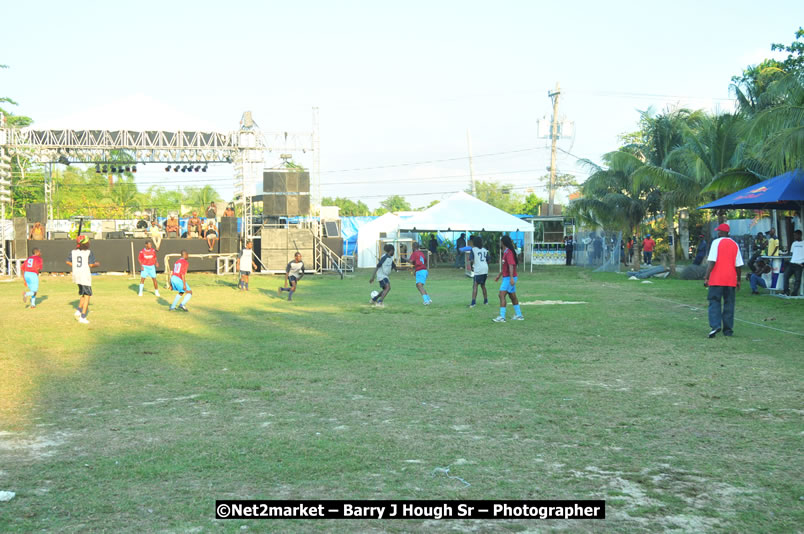 Marley Magic Traffic Jam - Celebrity Football @ Spring Break - Saturday, March 21, 2009 - Also Featuring: Kelley, Capleton, Junior Reid, Spragga Benz, Wayne Marshall, Munga, Romaine Virgo,Embee, Bango Herman, Flava K, Whisky Baggio, Andrew and Wadda Blood, Black Am I, Packa, Venue at Waz Beach, Norman Manley Boulevard, Negril Westmoreland, Jamaica - Saturday, March 21, 2009 - Photographs by Net2Market.com - Barry J. Hough Sr, Photographer/Photojournalist - Negril Travel Guide, Negril Jamaica WI - http://www.negriltravelguide.com - info@negriltravelguide.com...!