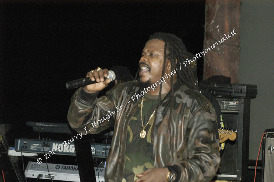  Luciano "Live in Concert" Negril Escape Resort & Spa, Openning Acts: Justice Merchant, and Timmi Burrell, Backing Band: JAH Messenjah, One Love Reggae Summer Series, West End, Negril, Westmoreland, Jamaica W.I. - Tuesday, August 11, 2009 - Photographs by Barry J. Hough Sr. Photojournalist/Photograper - Photographs taken with a Nikon D70, D100, or D300 - Negril Travel Guide, Negril Jamaica WI - http://www.negriltravelguide.com - info@negriltravelguide.com...!