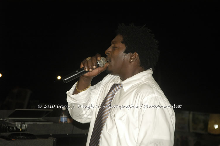 Chaka Demus & Pliers - Live In Concert @ Negril Escape Resort and Spa, December 8, 2009, One Love Drive, West End, Negril, Westmoreland, Jamaica W.I. - Photographs by Net2Market.com - Barry J. Hough Sr, Photographer/Photojournalist - Negril Travel Guide, Negril Jamaica WI - http://www.negriltravelguide.com - info@negriltravelguide.com...!