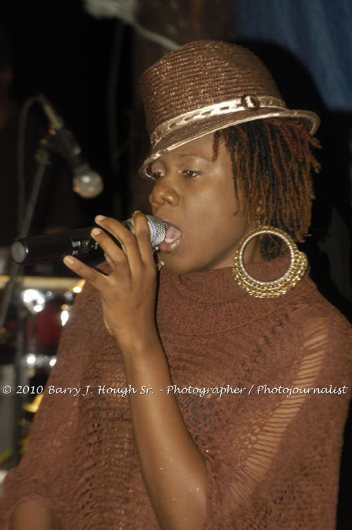 Etana - Live In Concert - One Love Reggae Concert Series 09/10 @ Negril Escape Resort and Spa, December 22, 2009, One Love Drive, West End, Negril, Westmoreland, Jamaica W.I. - Photographs by Net2Market.com - Barry J. Hough Sr, Photographer/Photojournalist - Negril Travel Guide, Negril Jamaica WI - http://www.negriltravelguide.com - info@negriltravelguide.com...!