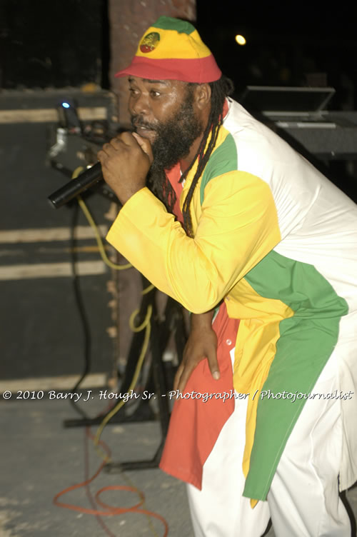 Freddy McGregor - Live In Concert @ Negril Escape Resort and Spa, One Love Drive, West End, Negril, Westmoreland, Jamaica W.I. - Photographs by Net2Market.com - Barry J. Hough Sr, Photographer/Photojournalist - Negril Travel Guide, Negril Jamaica WI - http://www.negriltravelguide.com - info@negriltravelguide.com...!