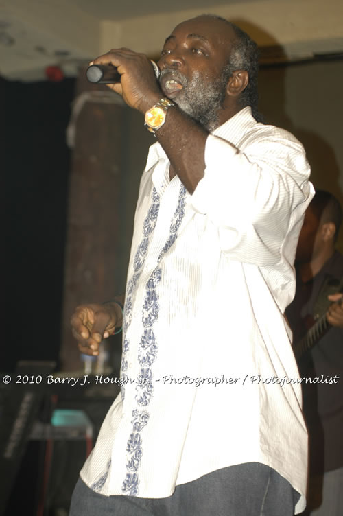 Freddy McGregor - Live In Concert @ Negril Escape Resort and Spa, One Love Drive, West End, Negril, Westmoreland, Jamaica W.I. - Photographs by Net2Market.com - Barry J. Hough Sr, Photographer/Photojournalist - Negril Travel Guide, Negril Jamaica WI - http://www.negriltravelguide.com - info@negriltravelguide.com...!