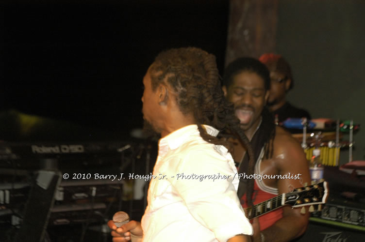 JAH Cure - Live In Concert @ Negril Escape Resort and Spa, December 15, 2009, One Love Drive, West End, Negril, Westmoreland, Jamaica W.I. - Photographs by Net2Market.com - Barry J. Hough Sr, Photographer/Photojournalist - Negril Travel Guide, Negril Jamaica WI - http://www.negriltravelguide.com - info@negriltravelguide.com...!