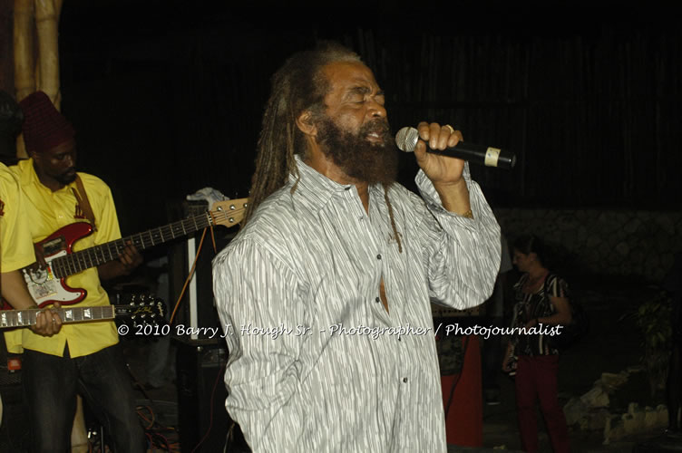 John Holt - Live in Concert - Also featuring Uprising Bank, plus DJ Gemini @ One Love Reggae Concerts Series 09/10 @ Negril Escape Resort & Spa, February 9, 2010, One Love Drive, West End, Negril, Westmoreland, Jamaica W.I. - Photographs by Net2Market.com - Barry J. Hough Sr, Photographer/Photojournalist - The Negril Travel Guide - Negril's and Jamaica's Number One Concert Photography Web Site with over 40,000 Jamaican Concert photographs Published -  Negril Travel Guide, Negril Jamaica WI - http://www.negriltravelguide.com - info@negriltravelguide.com...!