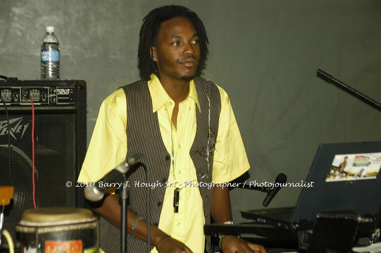 John Holt - Live in Concert - Also featuring Uprising Bank, plus DJ Gemini @ One Love Reggae Concerts Series 09/10 @ Negril Escape Resort & Spa, February 9, 2010, One Love Drive, West End, Negril, Westmoreland, Jamaica W.I. - Photographs by Net2Market.com - Barry J. Hough Sr, Photographer/Photojournalist - The Negril Travel Guide - Negril's and Jamaica's Number One Concert Photography Web Site with over 40,000 Jamaican Concert photographs Published -  Negril Travel Guide, Negril Jamaica WI - http://www.negriltravelguide.com - info@negriltravelguide.com...!