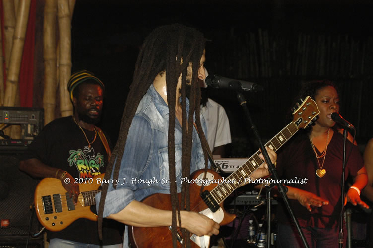 Julian Marley - Grammy Nominee & Son of the Legend Bob Marley - Live in Concert - Also featuring Ras Noble, Power Drill, Iron Head, & Robin Banks - Backing Band Roots Warrior, plus DJ Gemini @ One Love Reggae Concerts Series 09/10 @ Negril Escape Resort & Spa, February 2, 2010, One Love Drive, West End, Negril, Westmoreland, Jamaica W.I. - Photographs by Net2Market.com - Barry J. Hough Sr, Photographer/Photojournalist - The Negril Travel Guide - Negril's and Jamaica's Number One Concert Photography Web Site with over 40,000 Jamaican Concert photographs Published -  Negril Travel Guide, Negril Jamaica WI - http://www.negriltravelguide.com - info@negriltravelguide.com...!