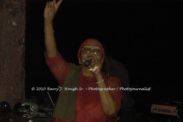 Marcia Griffiths & Edge Michael - Live In Concert - One Love Reggae Concert Series 09/10 @ Negril Escape Resort and Spa, December 29, 2009, One Love Drive, West End, Negril, Westmoreland, Jamaica W.I. - Photographs by Net2Market.com - Barry J. Hough Sr, Photographer/Photojournalist - Negril Travel Guide, Negril Jamaica WI - http://www.negriltravelguide.com - info@negriltravelguide.com...!