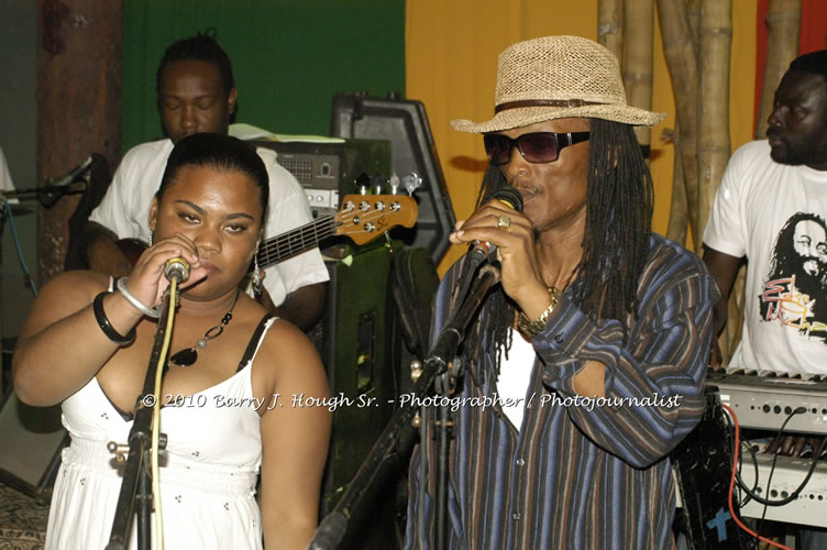 Marcia Griffiths & Edge Michael - Live In Concert - One Love Reggae Concert Series 09/10 @ Negril Escape Resort and Spa, December 29, 2009, One Love Drive, West End, Negril, Westmoreland, Jamaica W.I. - Photographs by Net2Market.com - Barry J. Hough Sr, Photographer/Photojournalist - Negril Travel Guide, Negril Jamaica WI - http://www.negriltravelguide.com - info@negriltravelguide.com...!