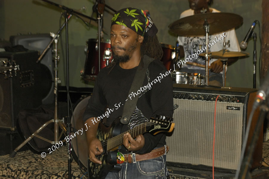  Sanchez - Live in Concert - at the One Love Reggae Concert Series 09/10 @ Negril Escape Resort & Spa - Also Featuring: Timmi Burrell and Justice Merchant- Backing Band Roots Warrior - DJ Gemini - MC Oliver Cargill, Negril Escape Resort & Spa, One Love Drive, West End, Negril, Westmoreland, Jamaica W.I. - Tuesday, November 24, 2009 - Photographs by Net2Market.com - Barry J. Hough Sr, Photographer / Photojournalist - Photos taken with a Nikon D70, D100, or D300 - Negril Travel Guide, Negril Jamaica WI - http://www.negriltravelguide.com - info@negriltravelguide.com...!