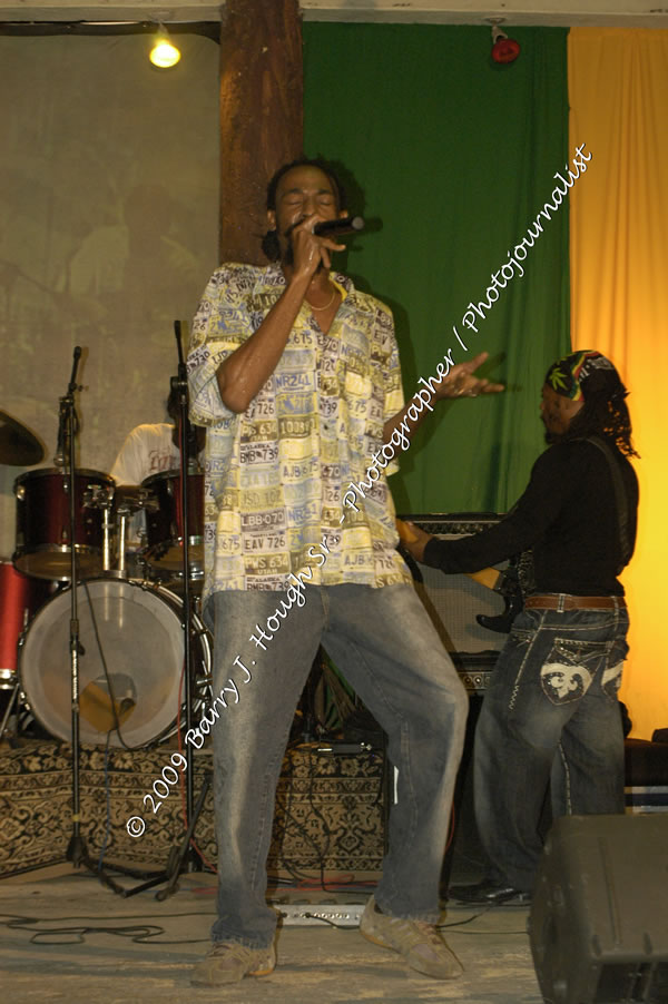  Sanchez - Live in Concert - at the One Love Reggae Concert Series 09/10 @ Negril Escape Resort & Spa - Also Featuring: Timmi Burrell and Justice Merchant- Backing Band Roots Warrior - DJ Gemini - MC Oliver Cargill, Negril Escape Resort & Spa, One Love Drive, West End, Negril, Westmoreland, Jamaica W.I. - Tuesday, November 24, 2009 - Photographs by Net2Market.com - Barry J. Hough Sr, Photographer / Photojournalist - Photos taken with a Nikon D70, D100, or D300 - Negril Travel Guide, Negril Jamaica WI - http://www.negriltravelguide.com - info@negriltravelguide.com...!