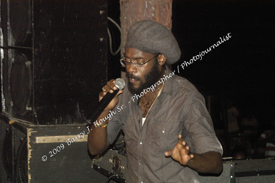  Tarrus Riley - Live in Concert - at the One Love Reggae Concert Series 09/10 @ Negril Escape Resort & Spa - Also Featuring: Mistic Bowie, Monday Justice, Cash, Dean Frazier - DJ Gemini - MC Oliver Cargill, Negril Escape Resort & Spa, One Love Drive, West End, Negril, Westmoreland, Jamaica W.I. - Tuesday, November 17, 2009 - Photographs by Net2Market.com - Barry J. Hough Sr, Photographer / Photojournalist - Photos taken with a Nikon D70, D100, or D300 - Negril Travel Guide, Negril Jamaica WI - http://www.negriltravelguide.com - info@negriltravelguide.com...!