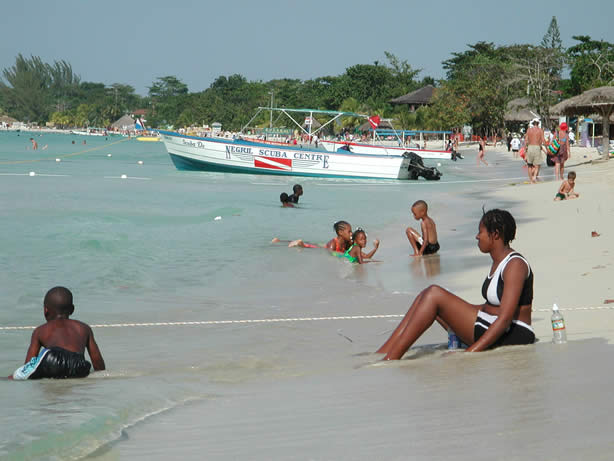 A Photo Walk along Negril's Famous Seven Mile Beach - Negril Travel Guide, Negril Jamaica WI - http://www.negriltravelguide.com - info@negriltravelguide.com...!