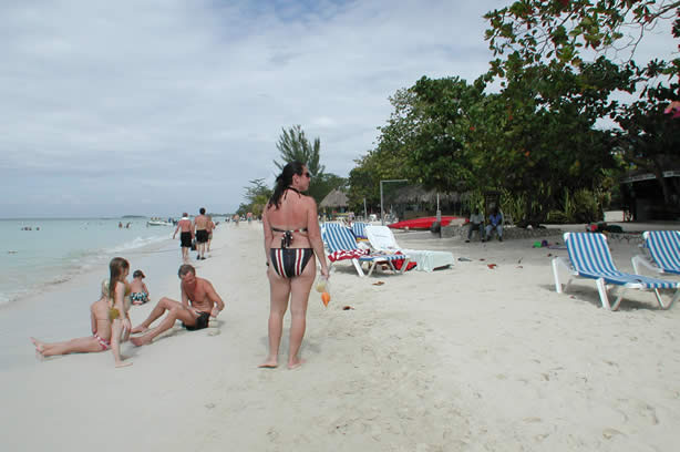 A Photo Walk along Negril's Famous Seven Mile Beach - Negril Travel Guide, Negril Jamaica WI - http://www.negriltravelguide.com - info@negriltravelguide.com...!