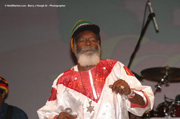 The Abyssinians @ Tru-Juice Rebel Salute 2007 - Saturday, January 13, 2007, Port Kaiser Sports Club, St. Elizabeth - Negril Travel Guide, Negril Jamaica WI - http://www.negriltravelguide.com - info@negriltravelguide.com...!