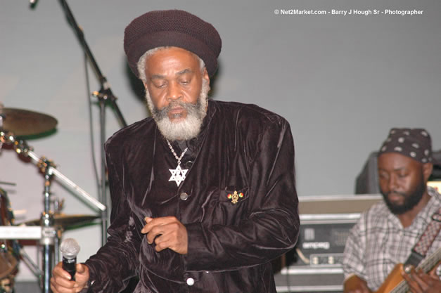 The Abyssinians @ Tru-Juice Rebel Salute 2007 - Saturday, January 13, 2007, Port Kaiser Sports Club, St. Elizabeth - Negril Travel Guide, Negril Jamaica WI - http://www.negriltravelguide.com - info@negriltravelguide.com...!