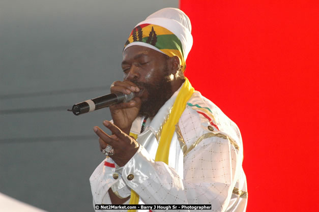 Capleton at Tru-Juice Rebel Salute 2008 - The 15th staging of Tru-Juice Rebel Salute, Saturday, January 12, 2008, Port Kaiser Sports Club, St. Elizabeth, Jamaica W.I. - Photographs by Net2Market.com - Barry J. Hough Sr, Photographer - Negril Travel Guide, Negril Jamaica WI - http://www.negriltravelguide.com - info@negriltravelguide.com...!