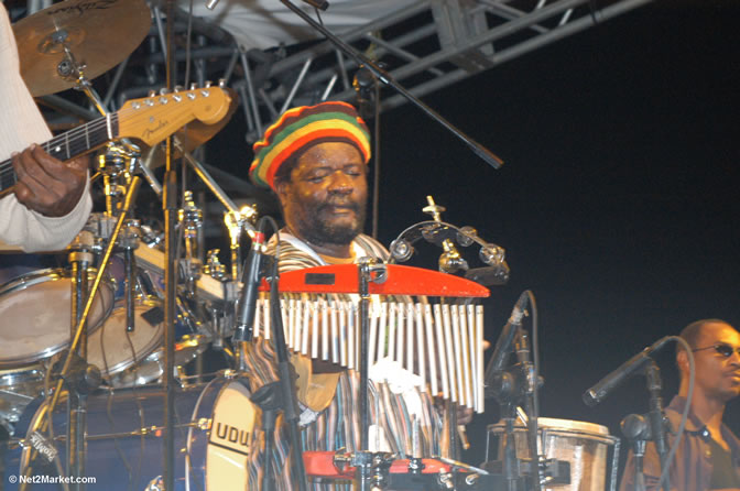 Charlie Chaplin - Red Stripe Reggae Sumfest 2005 - Rockers Night - July 20th, 2005 - Negril Travel Guide, Negril Jamaica WI - http://www.negriltravelguide.com - info@negriltravelguide.com...!