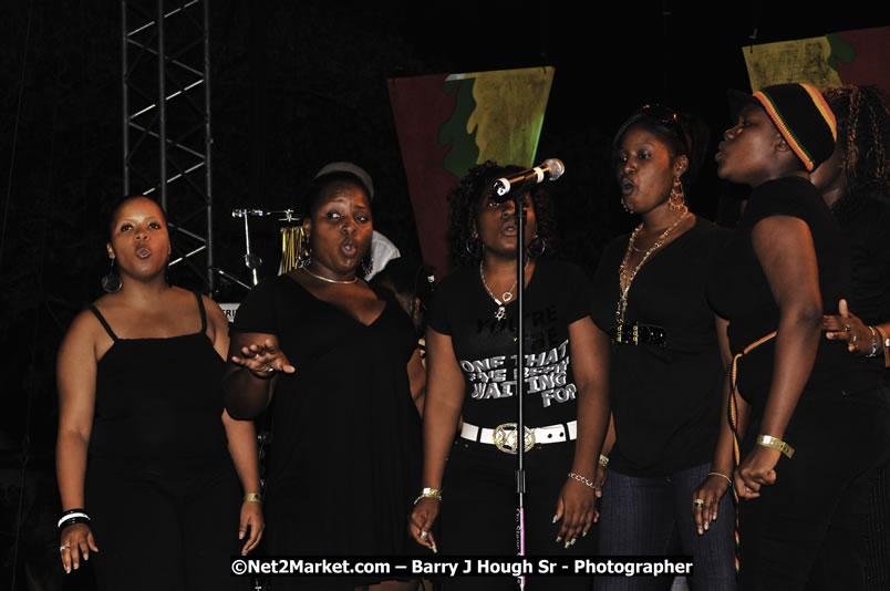 Tarrus Riley @ Red Stripe Reggae Sumfest 2008 International Night 2, Catherine Hall, Montego Bay - Saturday, July 19, 2008 - Reggae Sumfest 2008 July 13 - July 19, 2008 - Photographs by Net2Market.com - Barry J. Hough Sr. Photojournalist/Photograper - Photographs taken with a Nikon D300 - Negril Travel Guide, Negril Jamaica WI - http://www.negriltravelguide.com - info@negriltravelguide.com...!